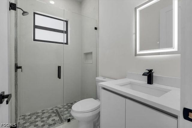 4329 NW 27th TER, Cape Coral, FL 33993