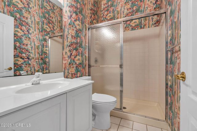 1 Summerfield Drive, Lakewood, NJ 08701