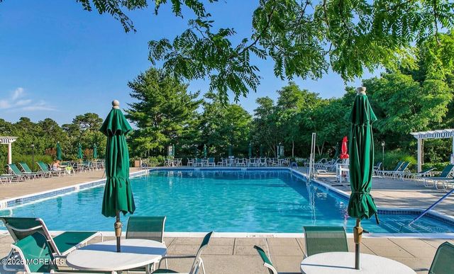 1 Summerfield Drive, Lakewood, NJ 08701