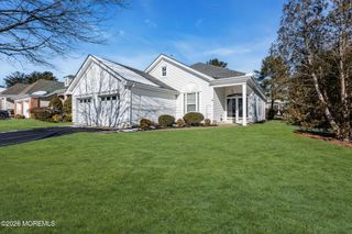 1 Summerfield Drive, Lakewood, NJ 08701
