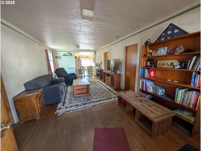 1408 T Ave, La Grande, OR 97850