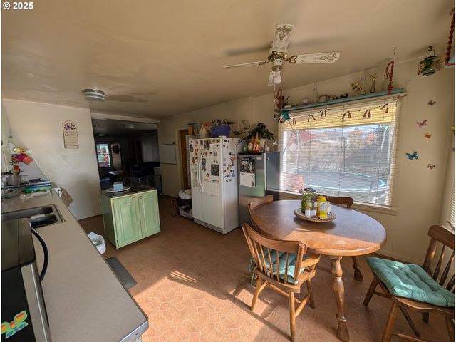 1408 T Ave, La Grande, OR 97850