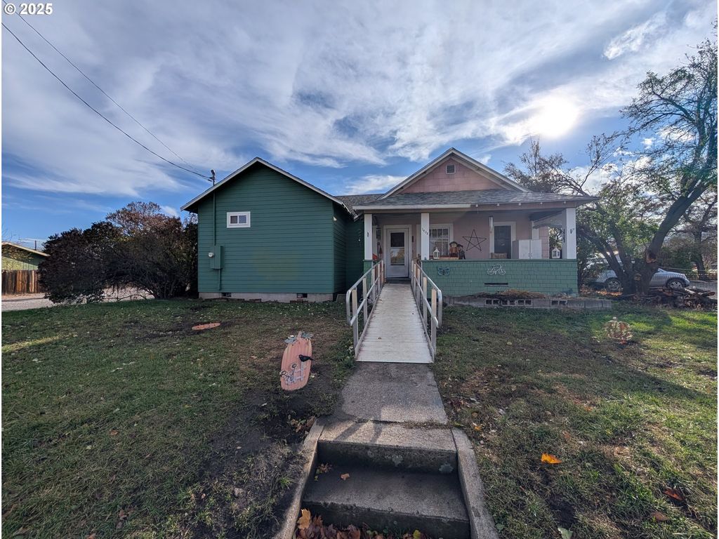 1408 T Ave, La Grande, OR 97850