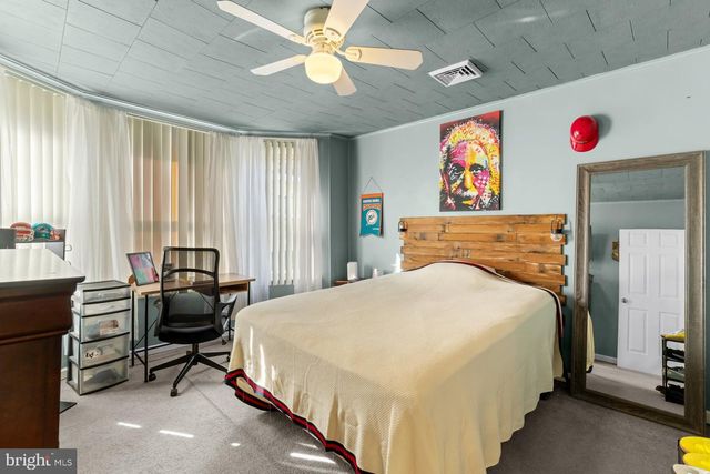 38 N ENOLA DR, Enola, PA 17025