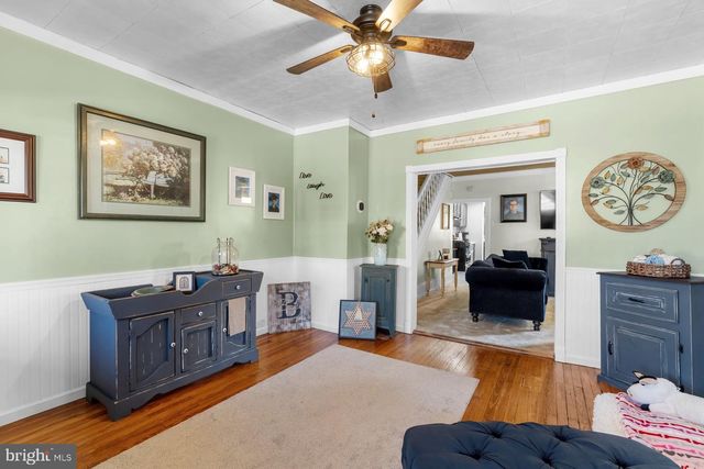 38 N ENOLA DR, Enola, PA 17025
