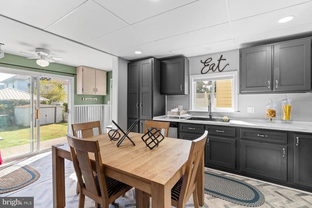 38 N ENOLA DR, Enola, PA 17025