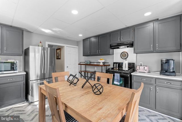 38 N ENOLA DR, Enola, PA 17025