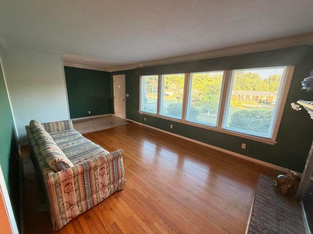 1815 Clayton Drive, Chattanooga, TN 37421