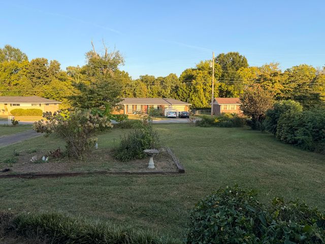 1815 Clayton Drive, Chattanooga, TN 37421
