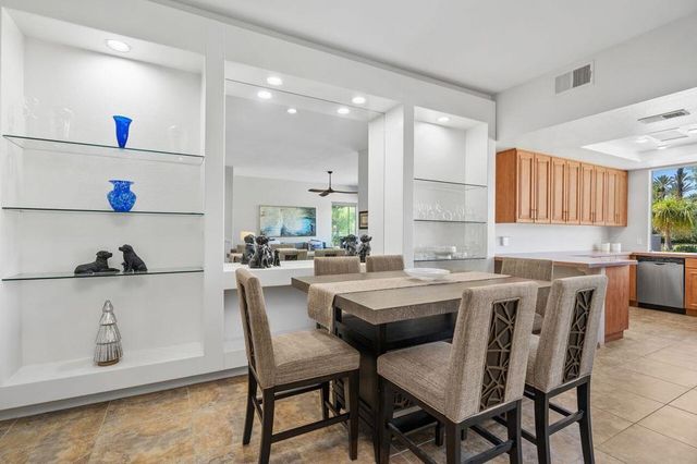 48 Pebble Beach Drive, Rancho Mirage, CA 92270