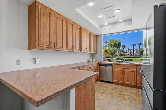 48 Pebble Beach Drive, Rancho Mirage, CA 92270