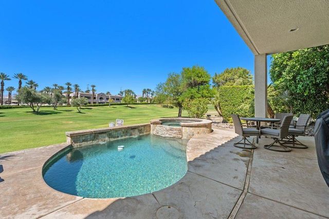 48 Pebble Beach Drive, Rancho Mirage, CA 92270