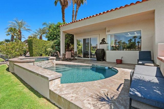 48 Pebble Beach Drive, Rancho Mirage, CA 92270