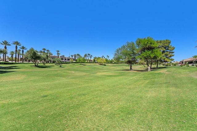 48 Pebble Beach Drive, Rancho Mirage, CA 92270