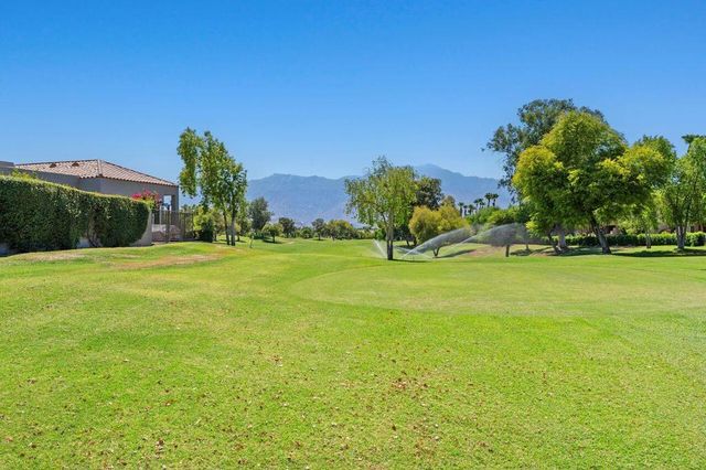 48 Pebble Beach Drive, Rancho Mirage, CA 92270