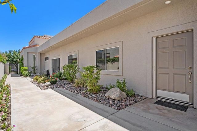 48 Pebble Beach Drive, Rancho Mirage, CA 92270