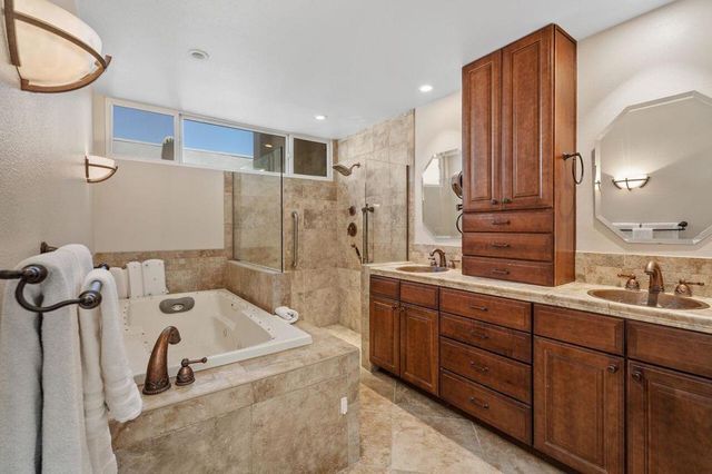48 Pebble Beach Drive, Rancho Mirage, CA 92270