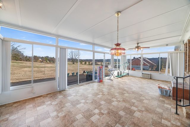 3000 SCHAEFFER DR, Eads, TN 38028