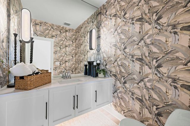 55576 Bay Oaks Court, Shelby Twp, MI 48315