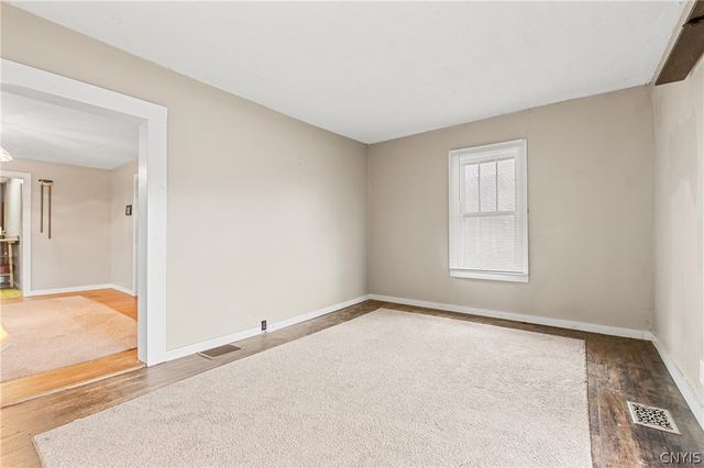 1077 Glenwood Avenue, Oneida, NY 13421