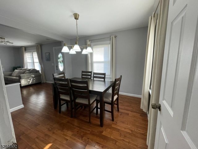 28 Plymouth Rd, Paterson City, NJ 07502