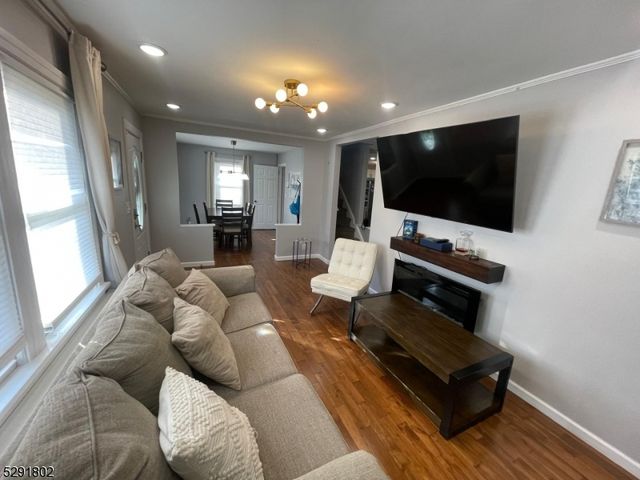 28 Plymouth Rd, Paterson City, NJ 07502