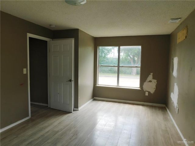 203 E 2nd Street, Weslaco, TX 78596