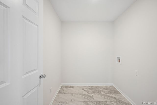 372 Edge Brook Drive, Holly Township, MI 48442