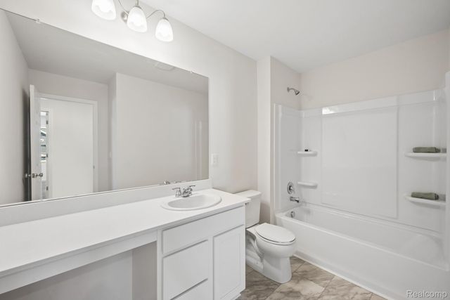 372 Edge Brook Drive, Holly Township, MI 48442