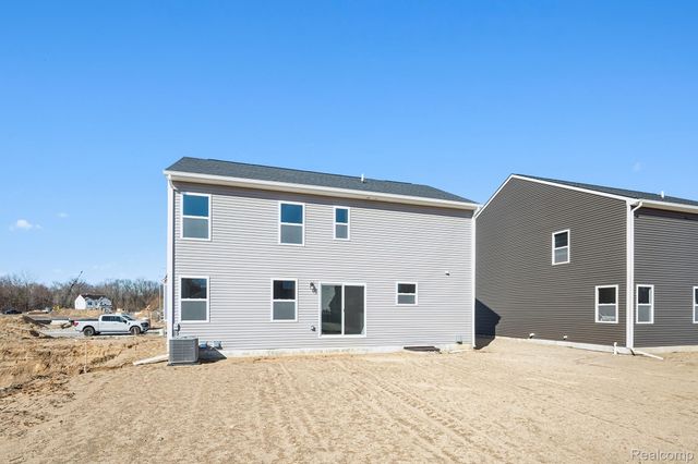 372 Edge Brook Drive, Holly Township, MI 48442