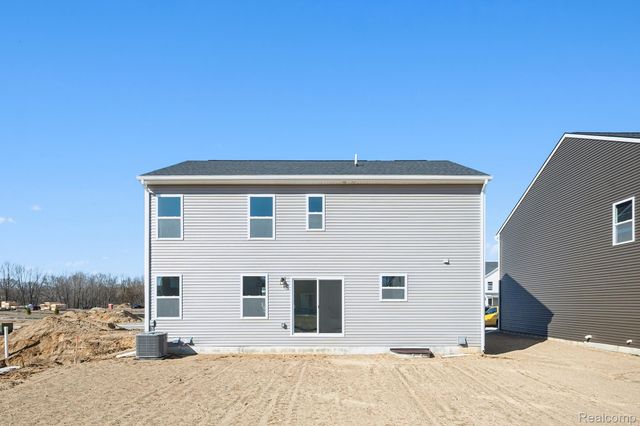 372 Edge Brook Drive, Holly Township, MI 48442