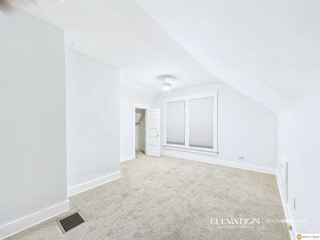 4814 Poppleton Avenue, Omaha, NE 68106