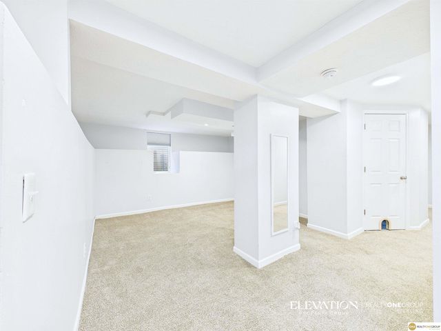 4814 Poppleton Avenue, Omaha, NE 68106