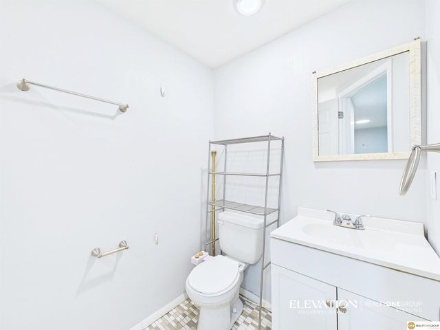 4814 Poppleton Avenue, Omaha, NE 68106