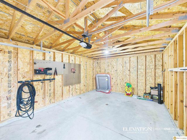 4814 Poppleton Avenue, Omaha, NE 68106