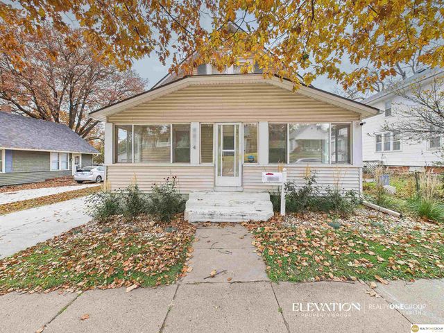 4814 Poppleton Avenue, Omaha, NE 68106