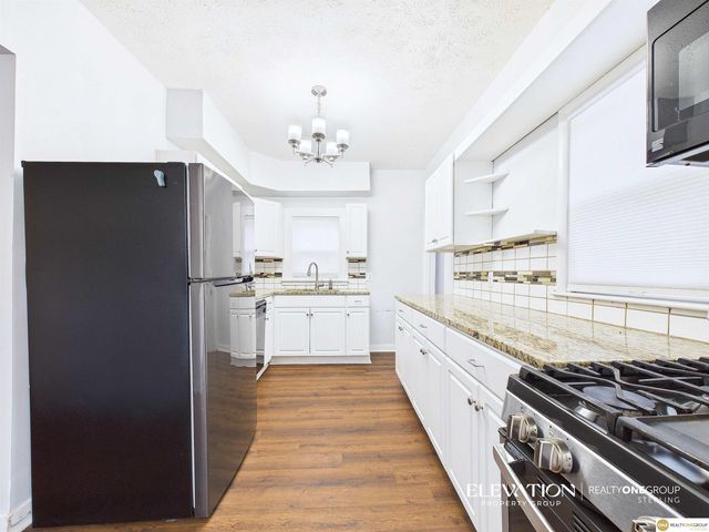 4814 Poppleton Avenue, Omaha, NE 68106