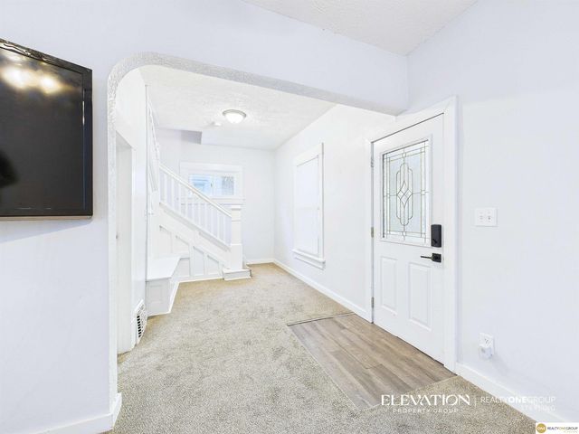 4814 Poppleton Avenue, Omaha, NE 68106