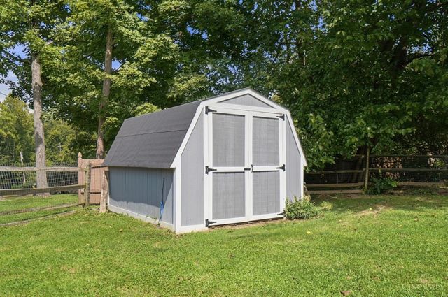 706 Maple Ridge Road, Miami Twp, OH 45150