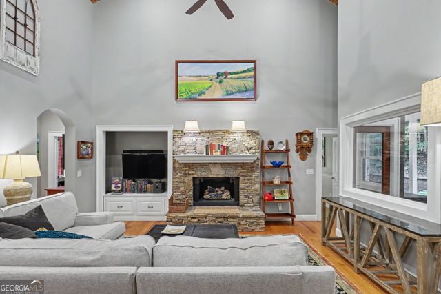 397 Standing Rock Drive, Tiger, GA 30576