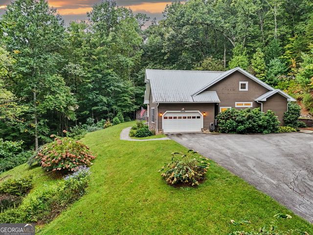 397 Standing Rock Drive, Tiger, GA 30576