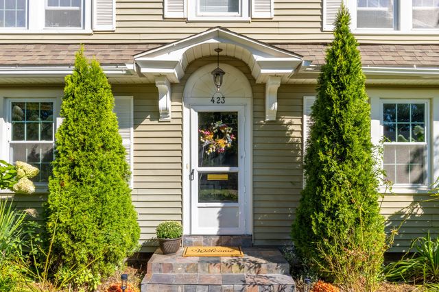 423 Monroe Street, New Britain, CT 06052