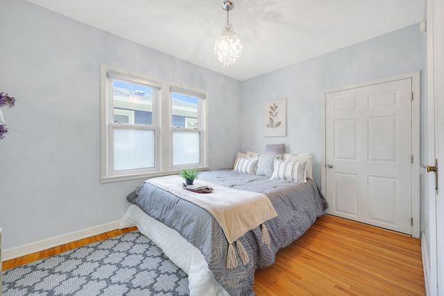 6337 Girard Avenue S, Richfield, MN 55423