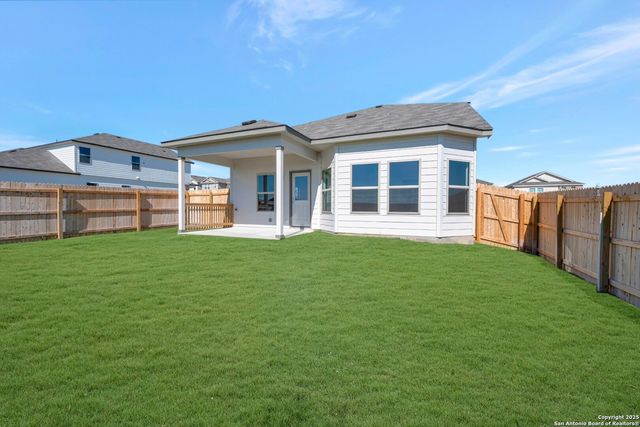 10402 White Hart Lane, Converse, TX 78109