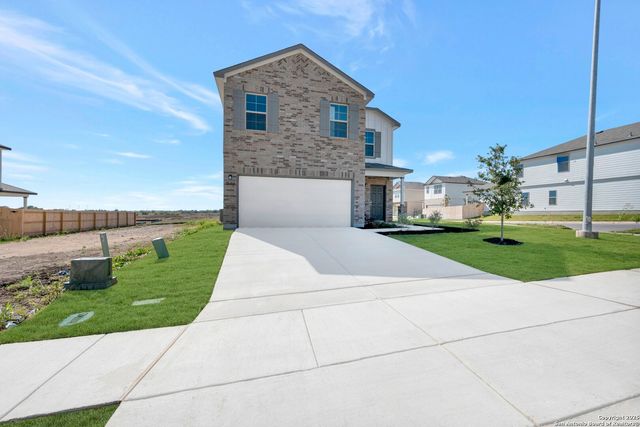 10402 White Hart Lane, Converse, TX 78109