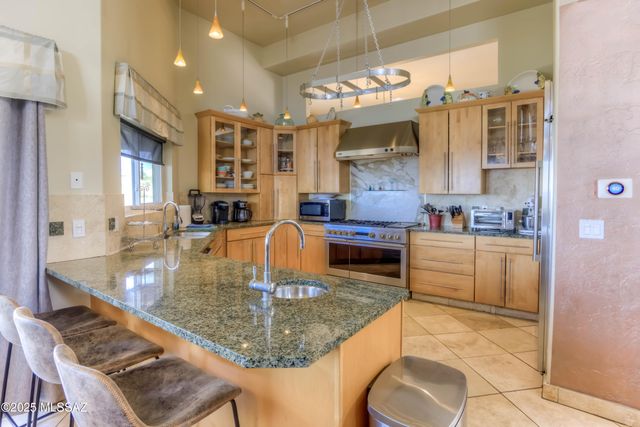 4545 N Quartz Hill Place, Tucson, AZ 85750