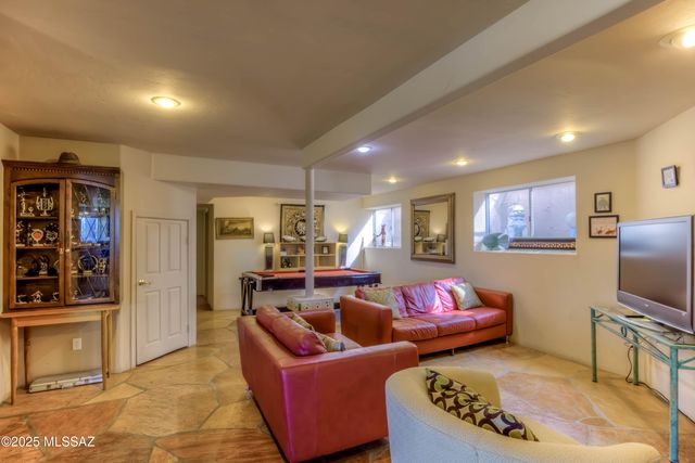 4545 N Quartz Hill Place, Tucson, AZ 85750