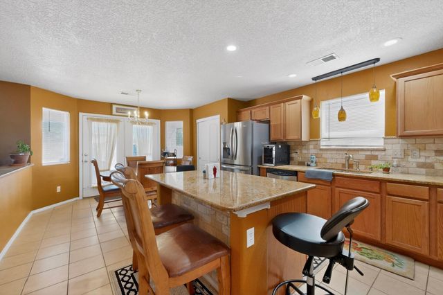 551 Blue Sage Avenue SW, Los Lunas, NM 87031