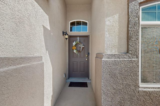 551 Blue Sage Avenue SW, Los Lunas, NM 87031