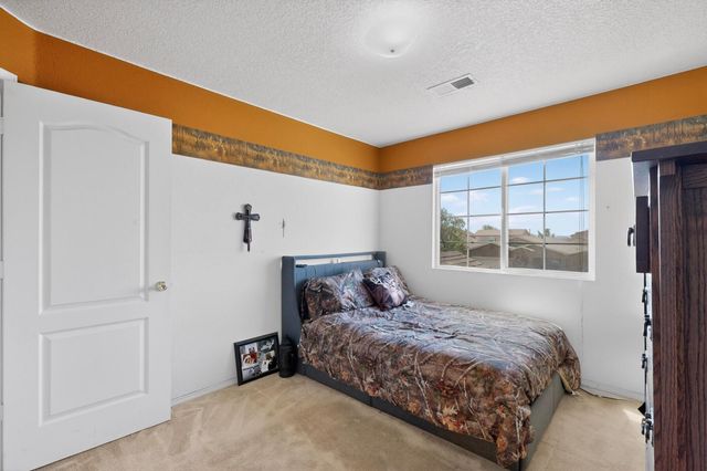 551 Blue Sage Avenue SW, Los Lunas, NM 87031